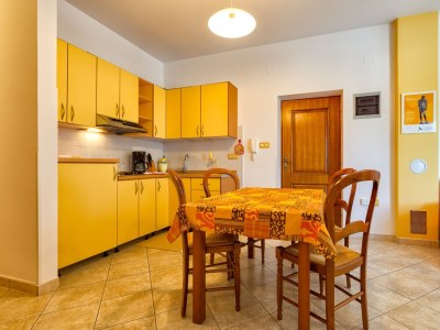 Apartment Two bedroom apartment with terrace and sea view Mali Lošinj, Lošinj A-8026-b - Outdoor photo 5