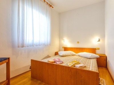 Apartment Two bedroom apartment with terrace and sea view Mali Lošinj, Lošinj A-8026-b - Outdoor photo 17