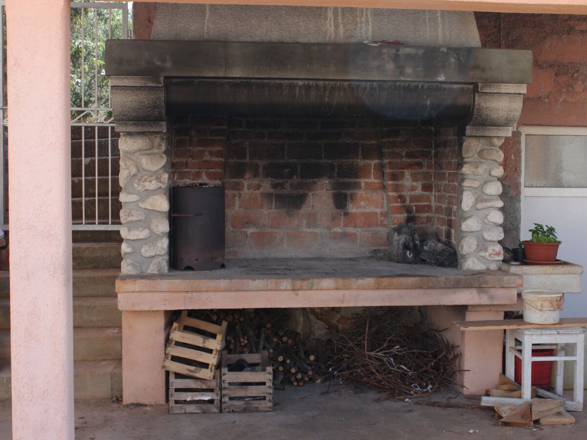 Apartment One bedroom apartment with terrace and sea view Božava, Dugi otok A-8100-a - Outdoor photo 5