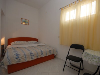 Apartment Three bedroom apartment with terrace and sea view Kali, Ugljan A-14083-f - Outdoor photo 10