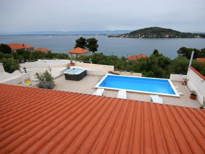 Apartment Three bedroom apartment with terrace and sea view Kali, Ugljan A-14083-f - Outdoor photo 13