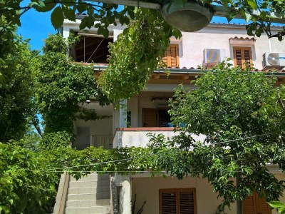 Apartment Two bedroom apartment with terrace Nerezine, Lošinj A-8049-a - Outdoor photo 3