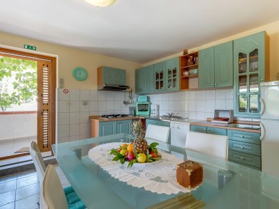 Apartment Two bedroom apartment with terrace Nerezine, Lošinj A-8049-a - Outdoor photo 16