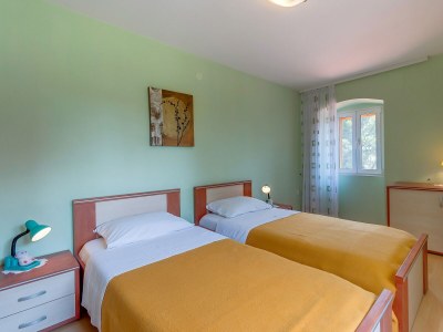 Apartment Two bedroom apartment with terrace Nerezine, Lošinj A-8049-a - Outdoor photo 21