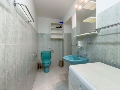 Apartment Two bedroom apartment with terrace Nerezine, Lošinj A-8049-a - Outdoor photo 24