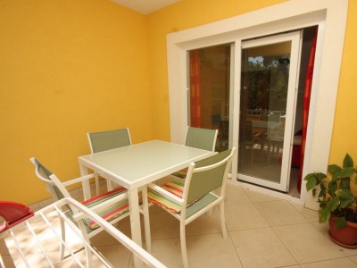 Apartment Two bedroom apartment with terrace Sali, Dugi otok A-8137-a - Outdoor photo 18