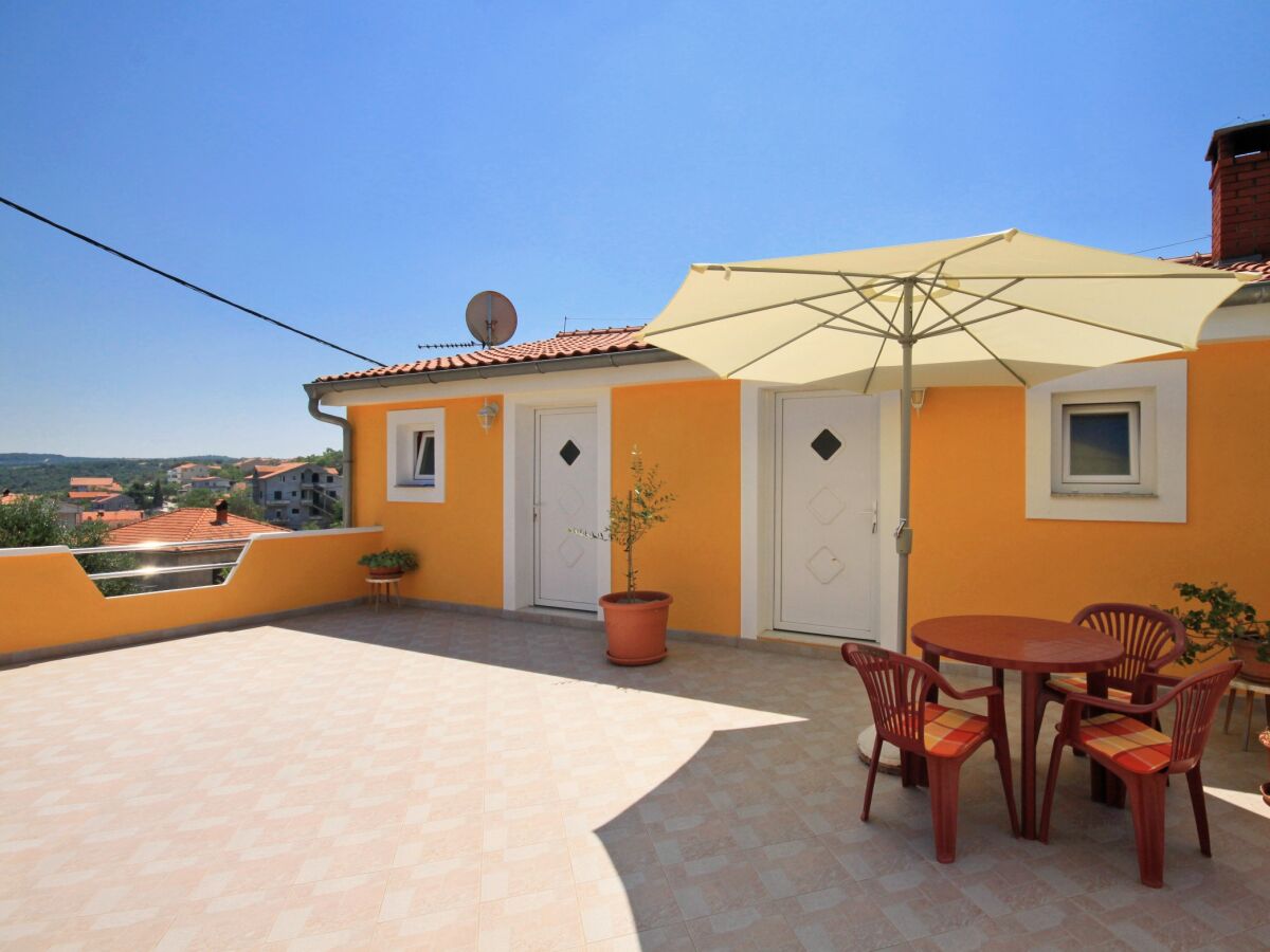 Apartment One bedroom apartment with air-conditioning Sali, Dugi otok A-8110-b - Outdoor photo 2