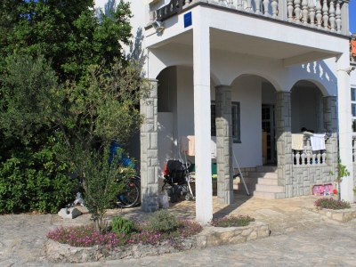 Apartment Studio flat with terrace and sea view Preko, Ugljan AS-8224-a - Outdoor photo 10