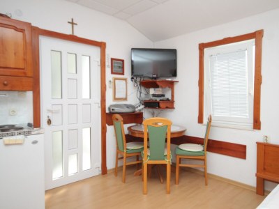 Apartment Studio flat with terrace and sea view Preko, Ugljan AS-8224-a - Outdoor photo 18