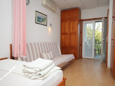 Apartment Studio flat with terrace and sea view Preko, Ugljan AS-8224-a - Outdoor photo 22