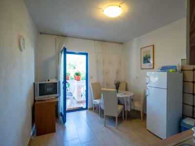 Apartment Two bedroom apartment with terrace Pašman A-8214-a - Outdoor photo 9