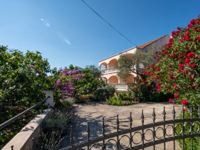 Apartment Two bedroom apartment with terrace Pašman A-8214-b - Outdoor photo 8