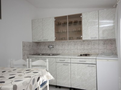 Apartment Two bedroom apartment with balcony and sea view Vis A-8448-a - Outdoor photo 11