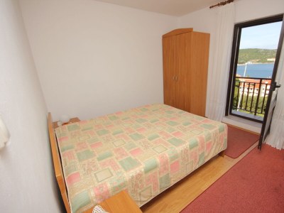 Apartment Two bedroom apartment with balcony and sea view Vis A-8448-a - Outdoor photo 13