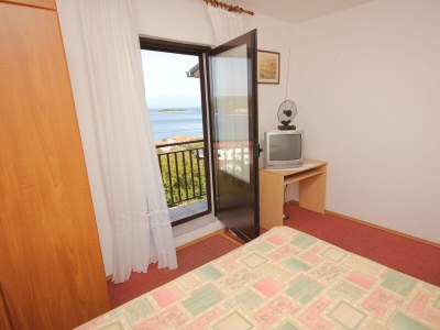 Apartment Two bedroom apartment with balcony and sea view Vis A-8448-a - Outdoor photo 14