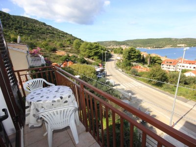 Apartment One bedroom apartment with balcony and sea view Vis A-8448-b in Vis - Apartment