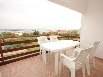 Apartment One bedroom apartment with terrace and sea view Kraj, Pašman A-8502-b - Outdoor photo 23