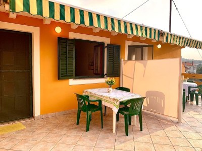 Apartment Two bedroom apartment with terrace Kukljica, Ugljan A-8293-c - Outdoor photo 13