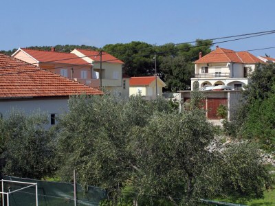 Apartment Two bedroom apartment with terrace Kukljica, Ugljan A-8293-c - Outdoor photo 14