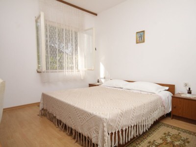 Apartment Two bedroom apartment with terrace Kukljica, Ugljan A-8277-a - Outdoor photo 5