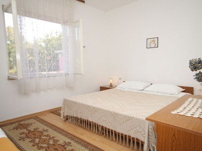 Apartment Two bedroom apartment with terrace Kukljica, Ugljan A-8277-a - Outdoor photo 8