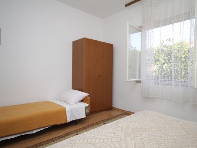 Apartment Two bedroom apartment with terrace Kukljica, Ugljan A-8277-a - Outdoor photo 10