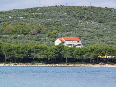 Apartment One bedroom apartment near beach Cove Mala Lamjana, Ugljan A-8461-a - Outdoor photo 6