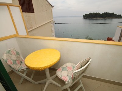 Apartment One bedroom apartment near beach Preko, Ugljan A-8515-c in Preko - Apartment