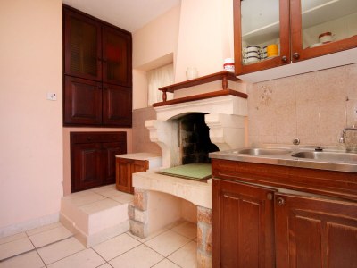 Apartment Two bedroom apartment near beach Karbuni, Korčula A-9308-b - Outdoor photo 7