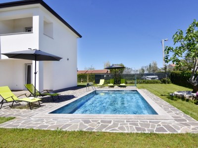 Apartment Two bedroom apartment with terrace Čepljani, Umag A-23565-a - Outdoor photo 11