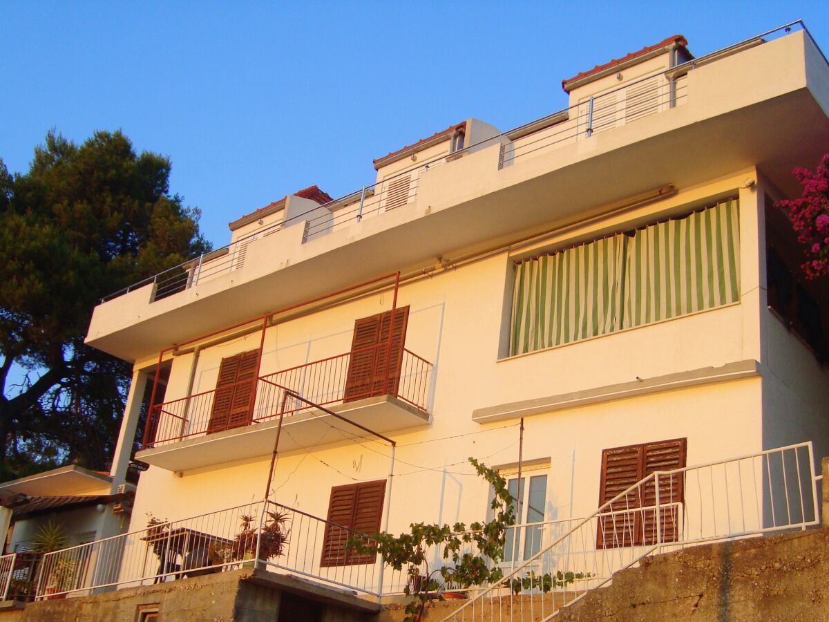 Apartment Studio flat near beach Ubli, Lastovo AS-8354-a - Outdoor photo 2