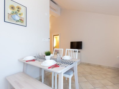 Apartment One bedroom apartment near beach Čižići, Krk A-20433-b - Outdoor photo 6