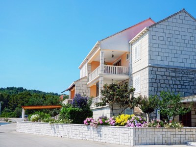 Apartment One bedroom apartment near beach Lumbarda, Korčula A-9325-b - Outdoor photo 3