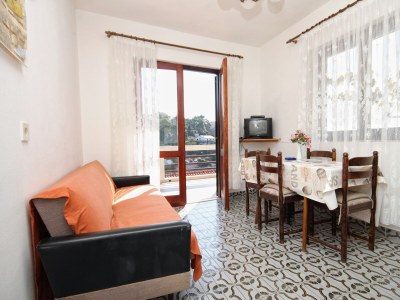 Apartment Two bedroom apartment near beach Zavalatica, Korčula A-9315-a - Outdoor photo 18