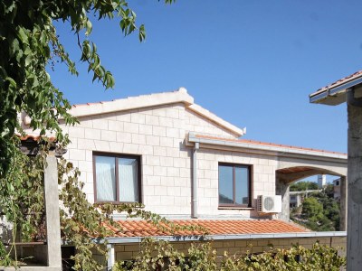 Apartment Two bedroom apartment near beach Zavalatica, Korčula A-9315-b - Outdoor photo 5