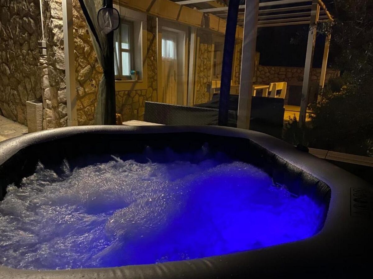 Holiday house Two bedroom house with terrace and sea view Sveti Jakov, Lošinj K-24017