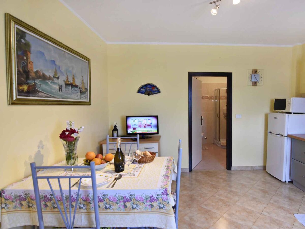 Apartment One bedroom apartment with terrace Đuba, Umag A-22548-b - Outdoor photo 5