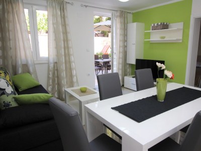 Apartment Two bedroom apartment with terrace Baška, Krk A-18733-b - Outdoor photo 10