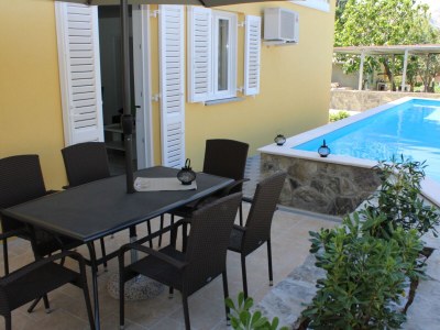 Apartment Two bedroom apartment with terrace Baška, Krk A-18733-b - Outdoor photo 17