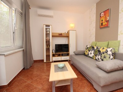 Apartment Two bedroom apartment with terrace Baška, Krk A-18775-d - Outdoor photo 6