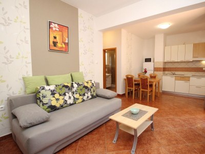 Apartment Two bedroom apartment with terrace Baška, Krk A-18775-d - Outdoor photo 7