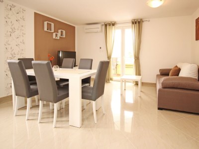 Apartment Two bedroom apartment with balcony Baška, Krk A-18780-d - Outdoor photo 8