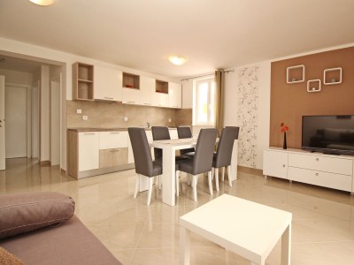 Apartment Two bedroom apartment with balcony Baška, Krk A-18780-d - Outdoor photo 10