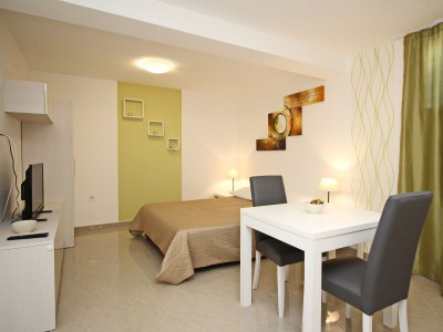 Apartment Studio flat with air-conditioning Baška, Krk AS-18785-a - Outdoor photo 9