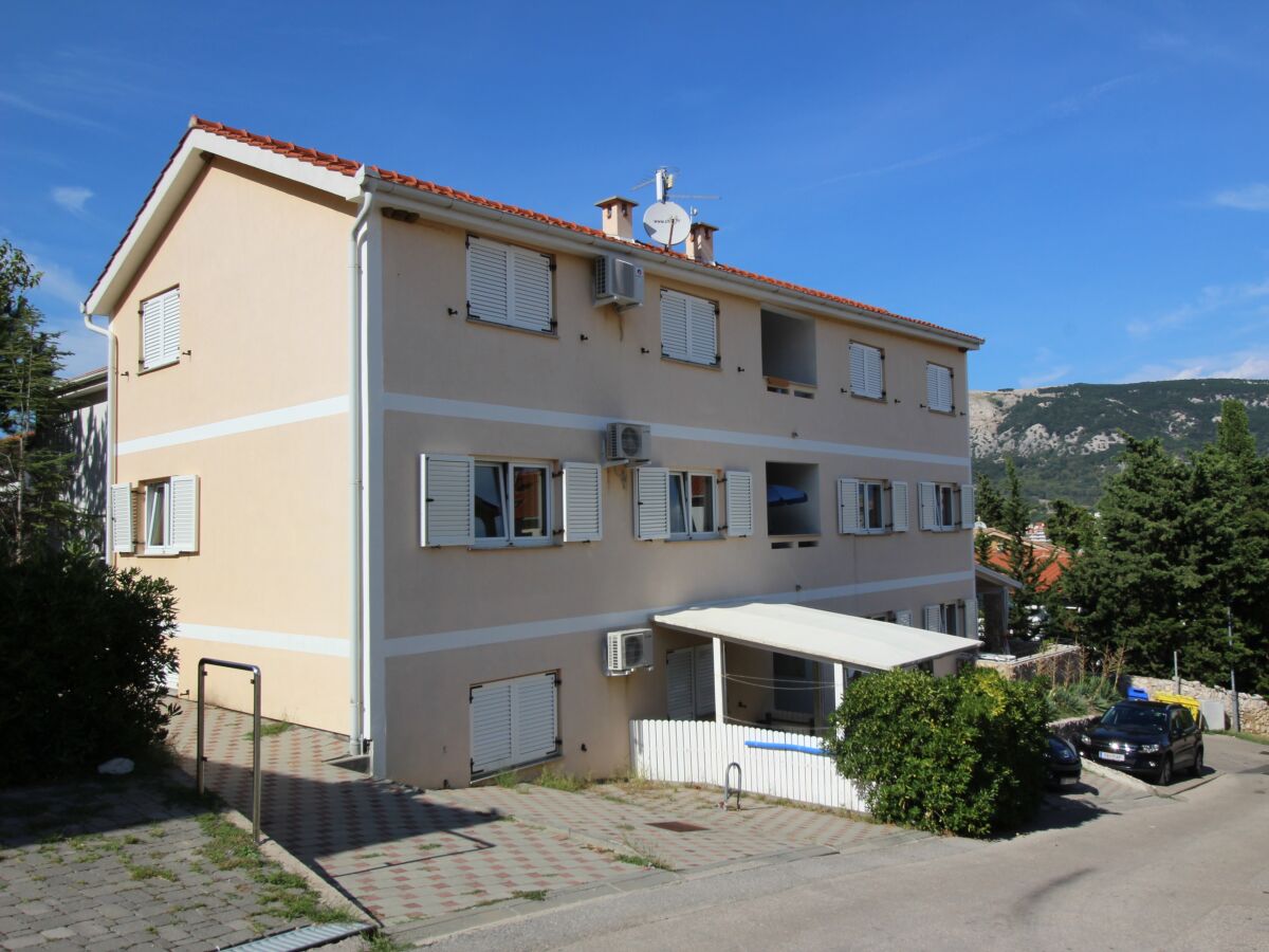 Apartment Two bedroom apartment with balcony and sea view Baška, Krk A-18794-a
