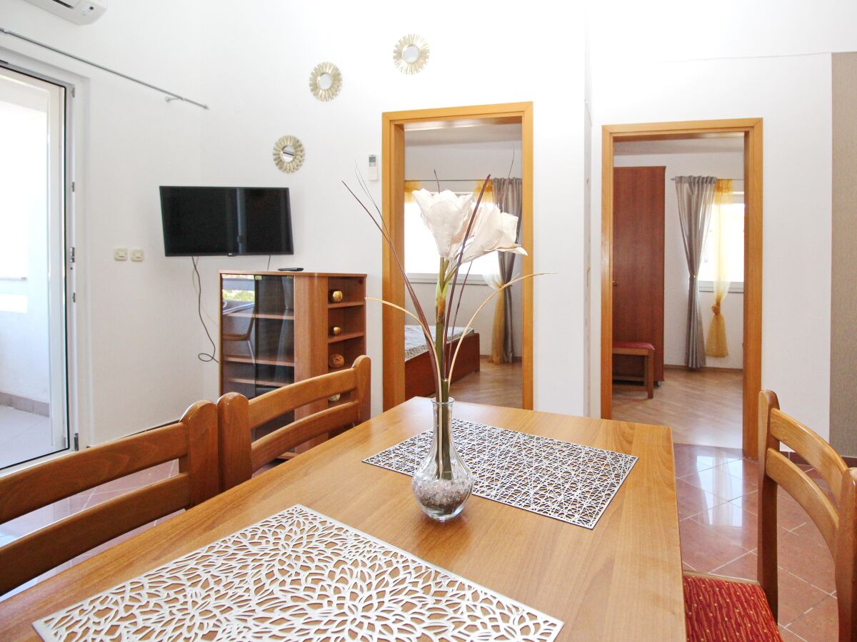 Apartment Two bedroom apartment with balcony and sea view Baška, Krk A-18794-a - Outdoor photo 4