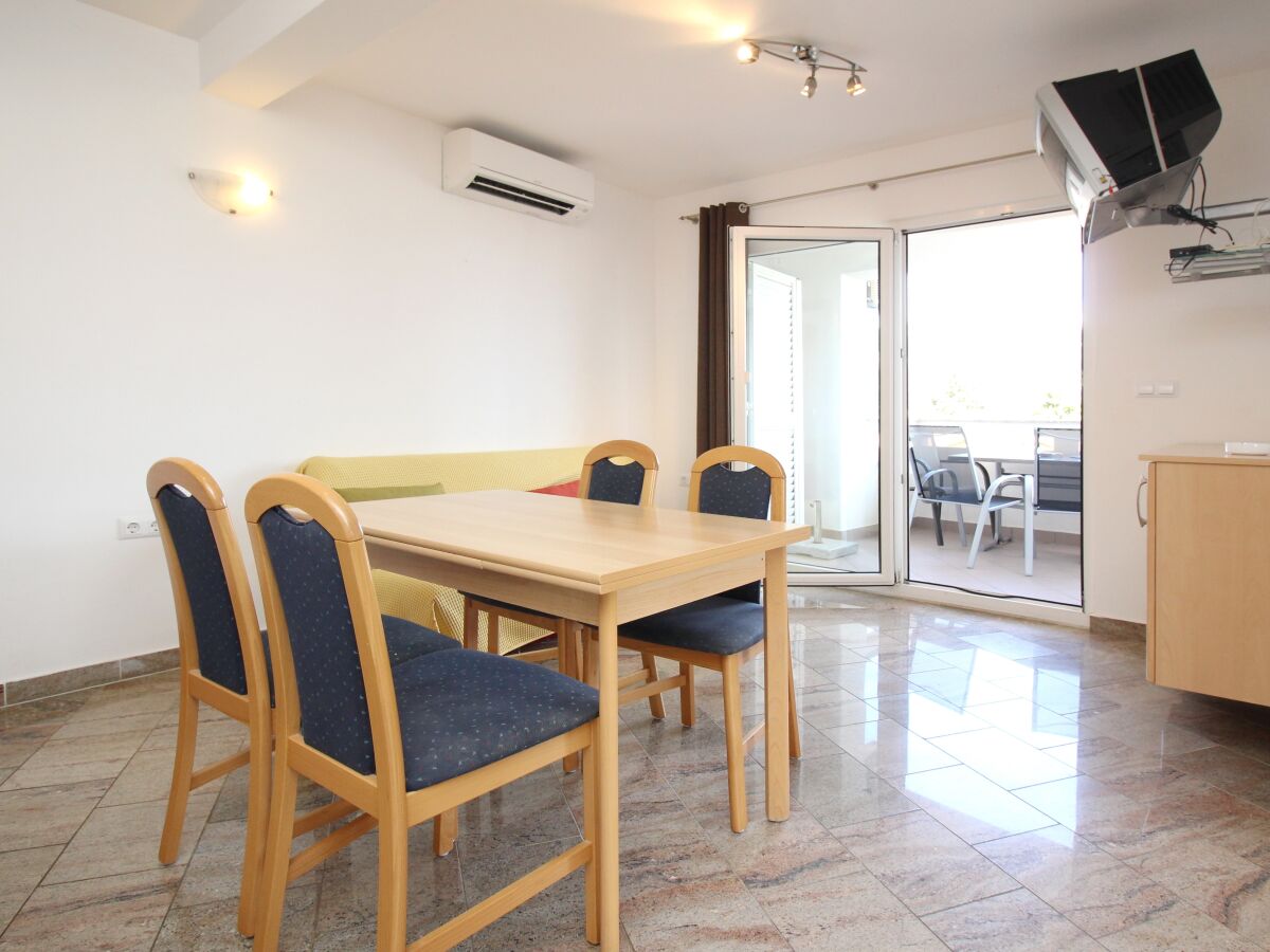 Apartment Two bedroom apartment with balcony and sea view Baška, Krk A-18794-c - Outdoor photo 3