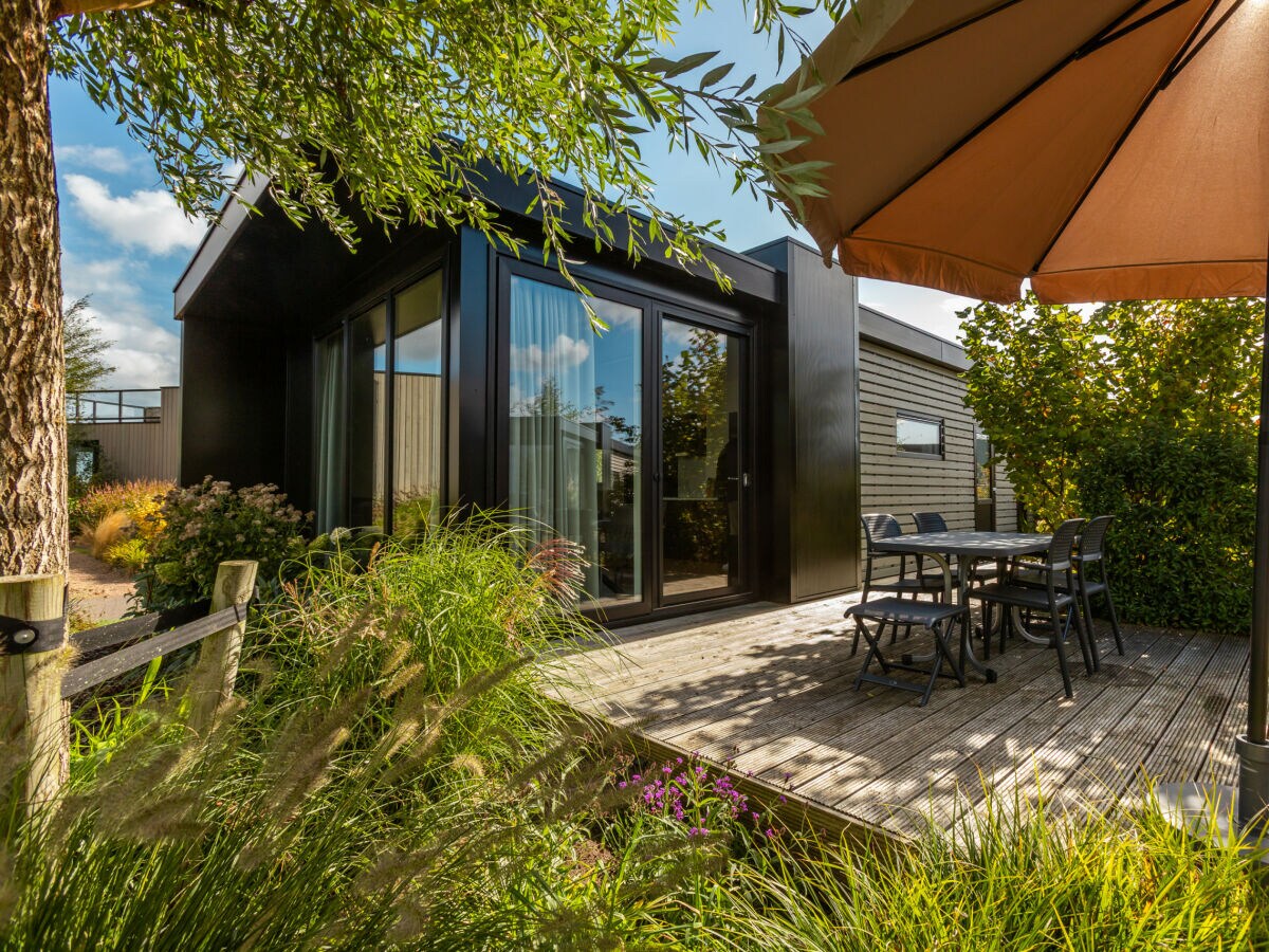 Bungalow Vakantiepark Wiedense meren - Rietland Lodge | 4 p - Outdoor photo 2