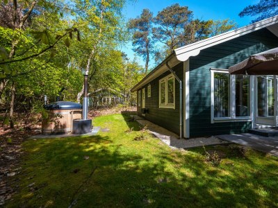 Chalet Vakantiepark De Wiltzangh- Vennenborg Lodge Hottub - Outdoor photo 15