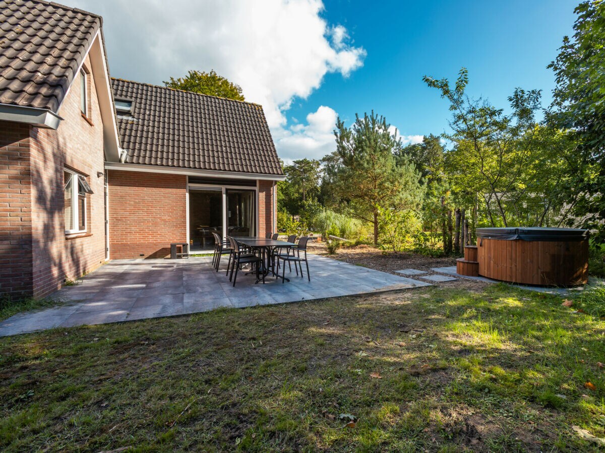 Chalet Vakantiepark De Wiltzangh - De Havezate Wellness - Outdoor photo 4